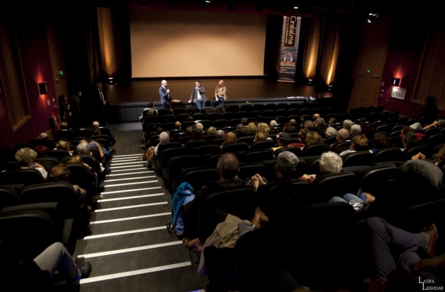 Débat autour du film Hayat avec Charles Scibetta, le Maire de Carros, Raouf Sebbahi le réalisateur, Mohammed Kaghat, le producteur.