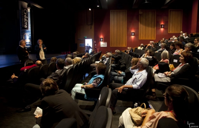 Charles Scibetta, Maire de la ville de Carros et Aziz Salmy, réalisateur du film "Larmes de sable"